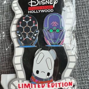 🖤2 for $63🖤 Disney Ron’s Gone Wrong LE 400 3 pin set